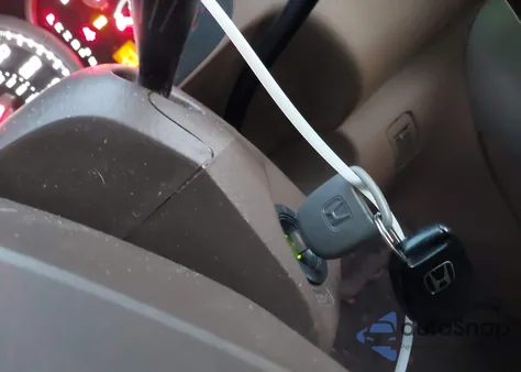 2008 Honda Pilot Ex-L from USA, damaged, VIN 5FNYF18778B031350